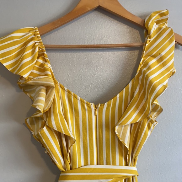 Cute Jumpsuit - Picture 5 of 5